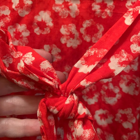 Lulus Garden Explorer Red Floral Print Mini Dress Long V Cut  Belted Sz XS - Picture 10 of 14